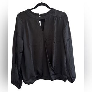 HollyHoux Black Front cross Top Medium